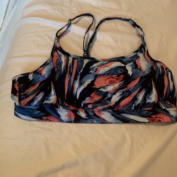 Size XS NWT Women's Painterly Waves Low-Impact Sports Bra, Created for Macy's - Picture 4 of 8